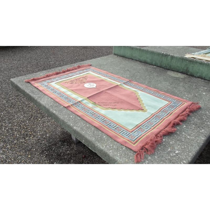 tapis-de-prieres-avec-boussole-integree-mode-demploi-couleur-saumon